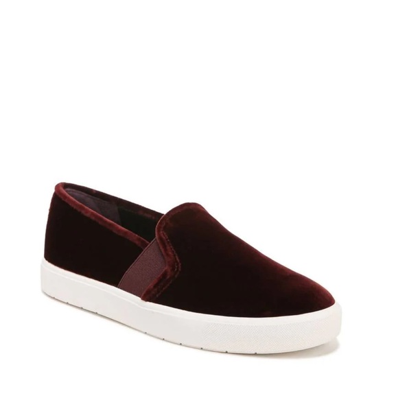 ♥️NWT VINCE WOMENS BLAIR VELVET PULL ON SNEAKERS IN PINOT SIZE 39 - Picture 7 of 14